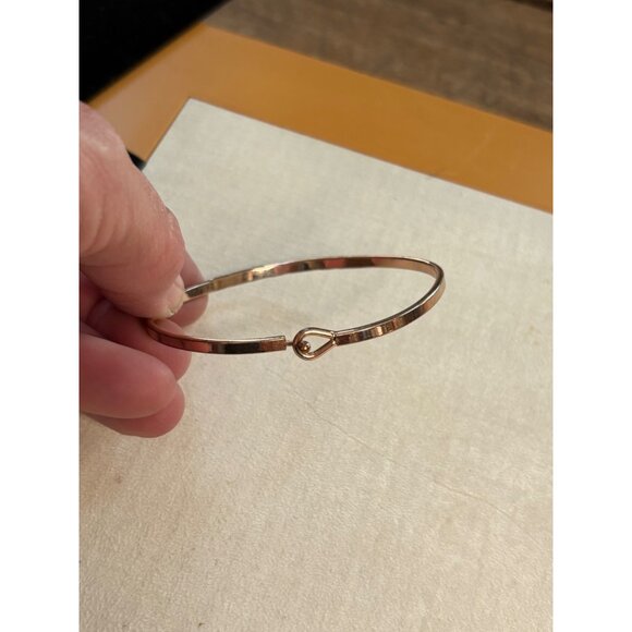 Rose Gold Plated Engraved Bangle Bracelet With "Be True Be You Be Kind" Inspirat - Picture 3 of 7